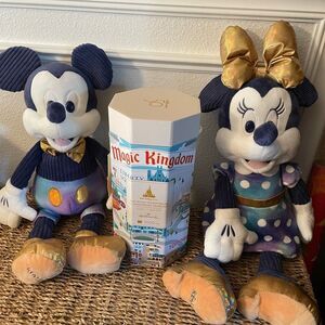 Mickey and Minnie Scentsy Purple Gold Plush Magic Kingdom Hallmark 1000 Puzzle
